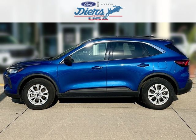 Blue Metallic 2023 Ford Escape SUV / Crossover All-Wheel Drive 8-Speed Automatic