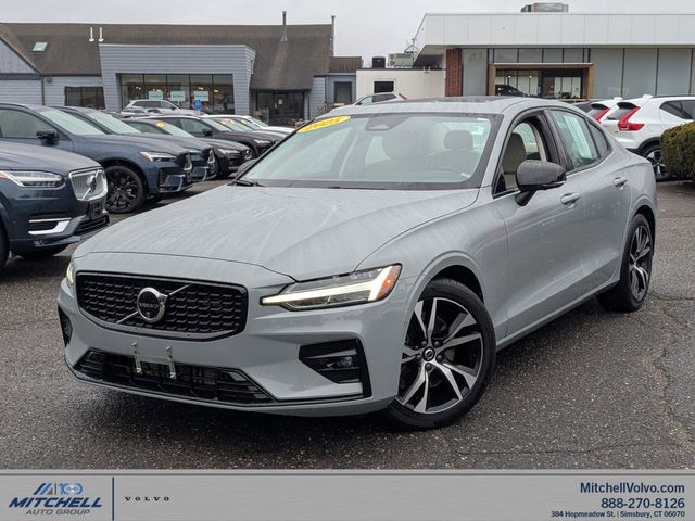 2025 Volvo S60 B5 Plus FWD