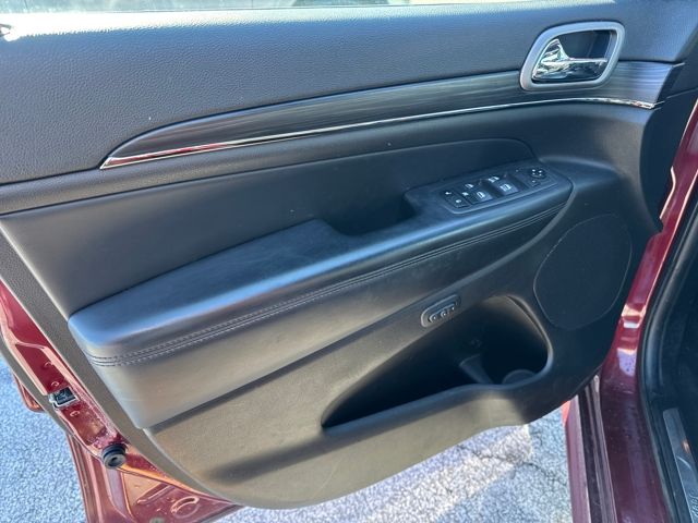 used 2020 Jeep Grand Cherokee car, priced at $25,322