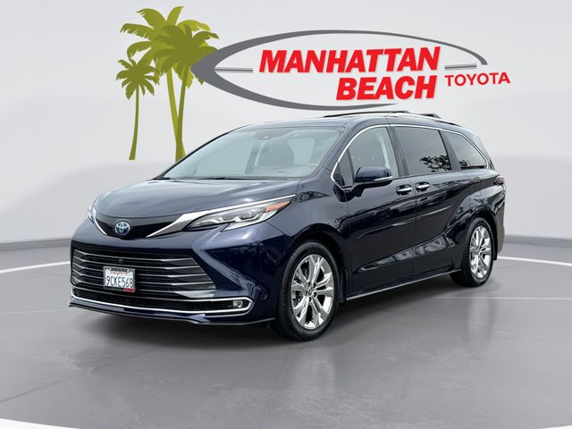Blueprint 2022 Toyota Sienna Minivan Front-Wheel Drive Continuously Variable Transmission