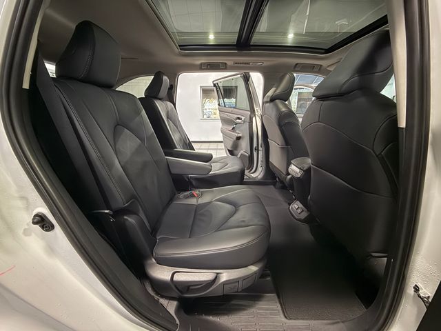 2023 Toyota Highlander Platinum  at Davis Toyota of Orangeburg