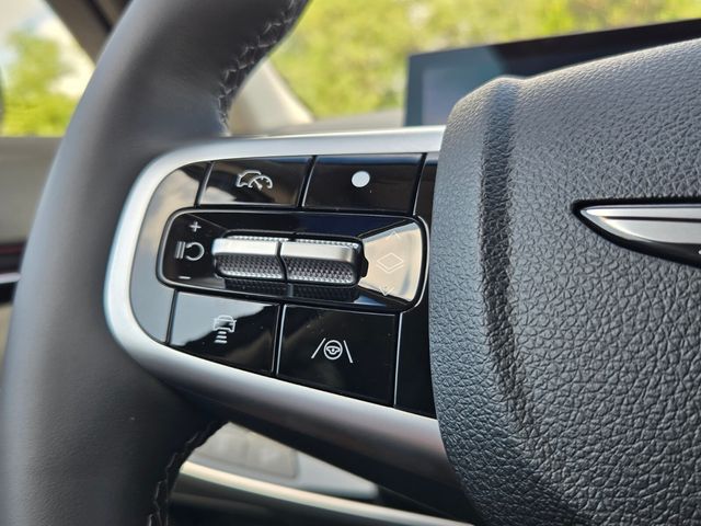 2027 Genesis Gv70