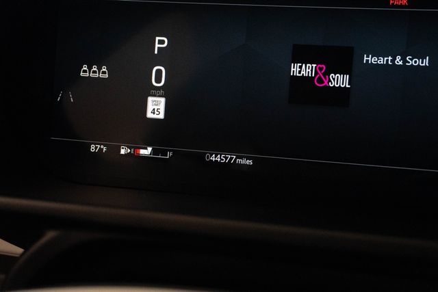 Used 2025 Land rover Defender 110 SUV