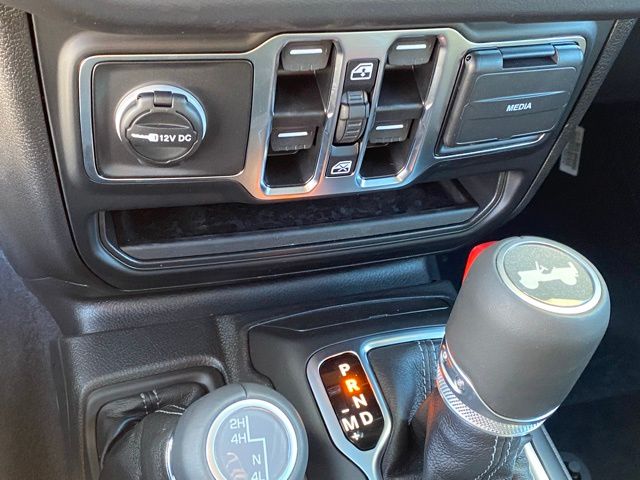 new 2026 Jeep Wrangler car, priced at $46,676