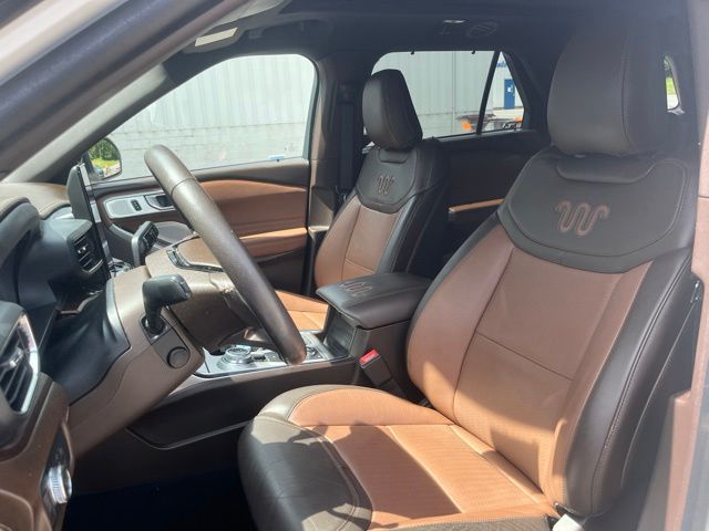 Used 2022 White Ford King Ranch image 12