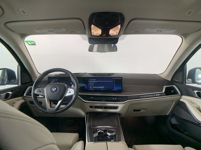 2025 BMW X7 xDrive40i 26