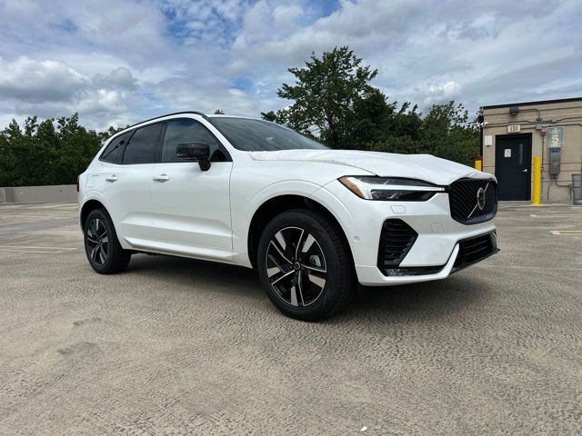Crystal White Metallic 2026 Volvo XC60 SUV / Crossover All-Wheel Drive Automatic