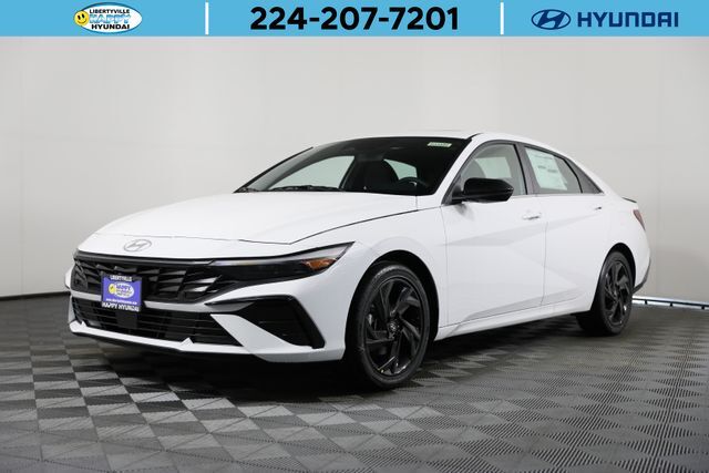 Serenity White Pearl 2026 Hyundai Elantra Sedan Front-Wheel Drive Continuously Variable Transmission