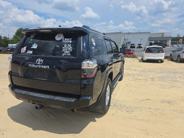 Used 2020 Midnight Black Metallic Toyota SR5 image 6