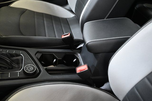 Used 2022 Black Volkswagen 1.5T SEL image 24