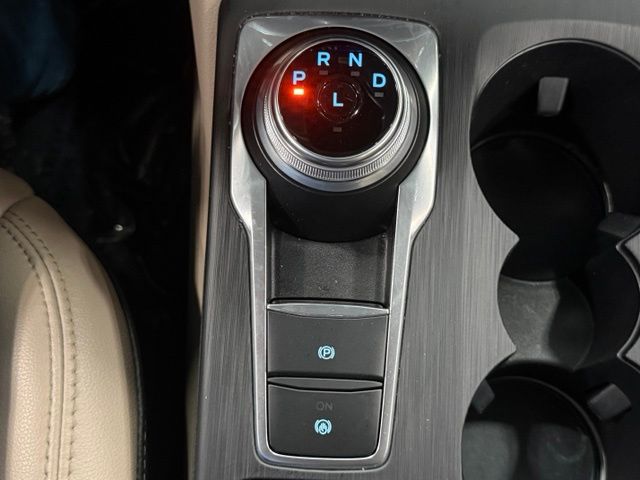 Used 2021 White Ford Titanium image 27