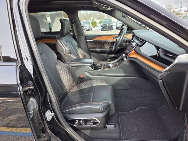 2023 Jeep Grand Cherokee L Summit - Diamond Black Crystal Pearlcoat exterior view 12