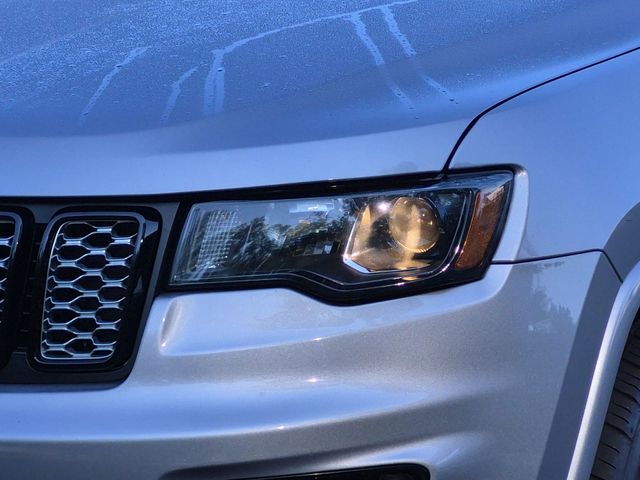 Used 2019 Silver Jeep Altitude image 17