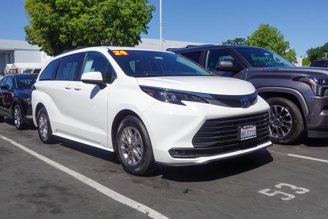 Ice 2024 Toyota Sienna LE 8-Passenger AWD Minivan All-Wheel Drive Continuously Variable Transmission