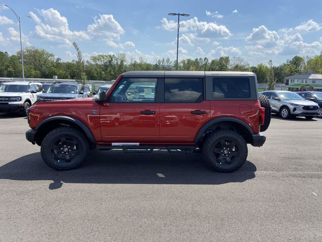 2024 Ford Bronco Black Diamond 7