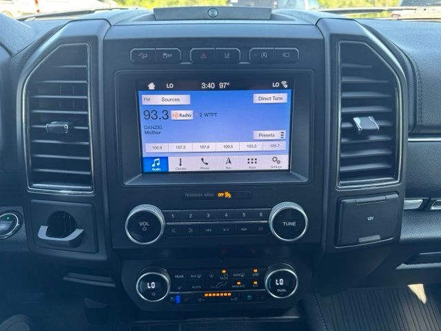 Used 2019 White Ford Limited image 29