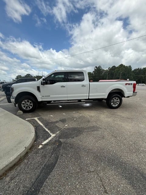 Oxford White 2019 Ford F-350 Super Duty Pickup Truck Four-Wheel Drive 6-Speed Automatic