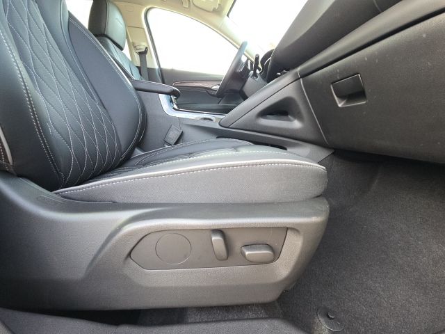 2023 Buick Envision Avenir:C02609