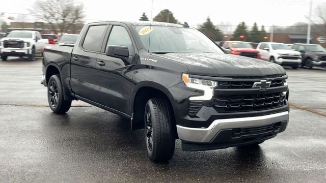 2024 Chevrolet Silverado 1500 LT 2