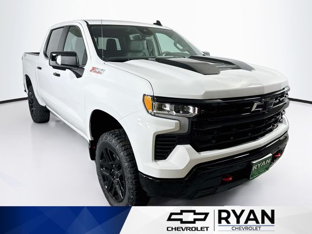 Summit White 2026 Chevrolet Silverado 1500 Pickup Truck Four-Wheel Drive Automatic