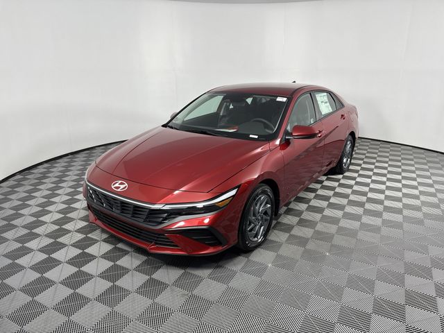 New 2025 Hyundai Elantra Hybrid For Sale in Indianapolis, IN