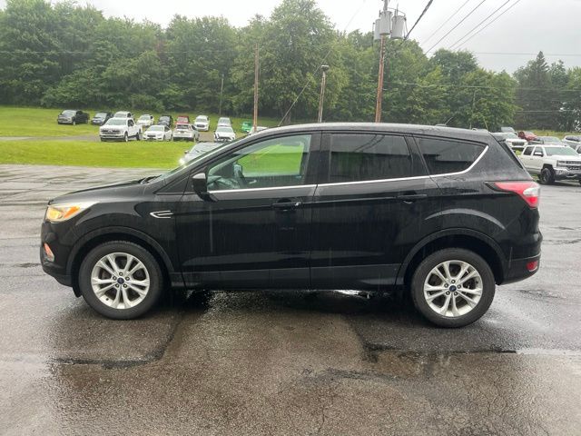 Used 2017 Black Ford SE image 9