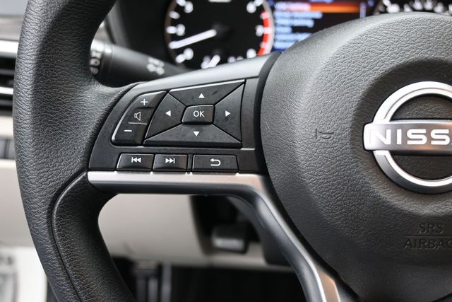Used 2025 Nissan Altima Sedan