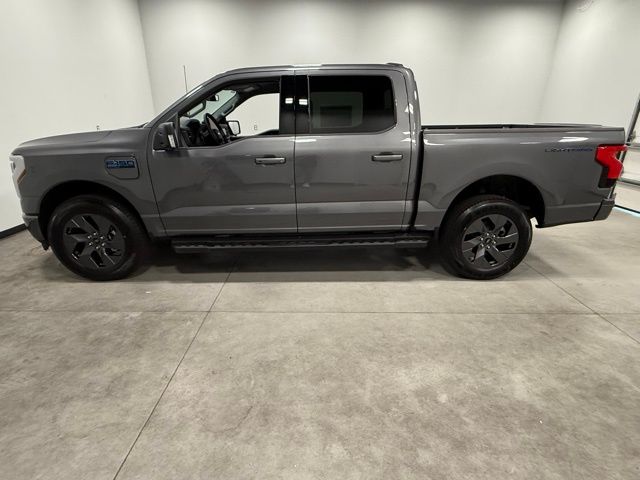 2025 Ford F-150 Lightning Flash photo