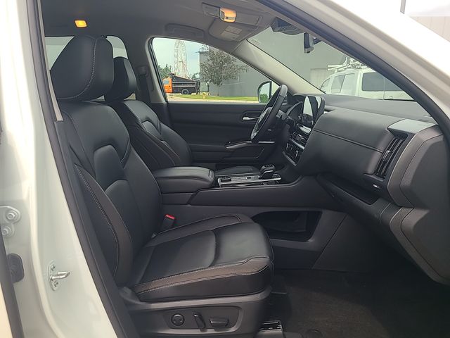 Used 2024 Nissan Pathfinder SUV