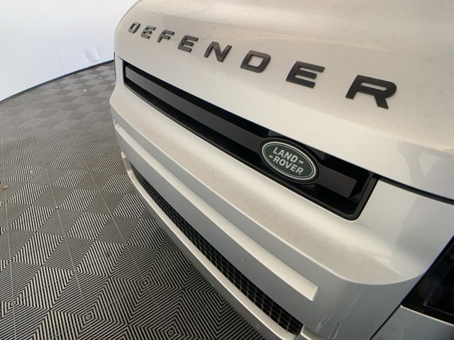 2023 Land Rover Defender 110 S 43