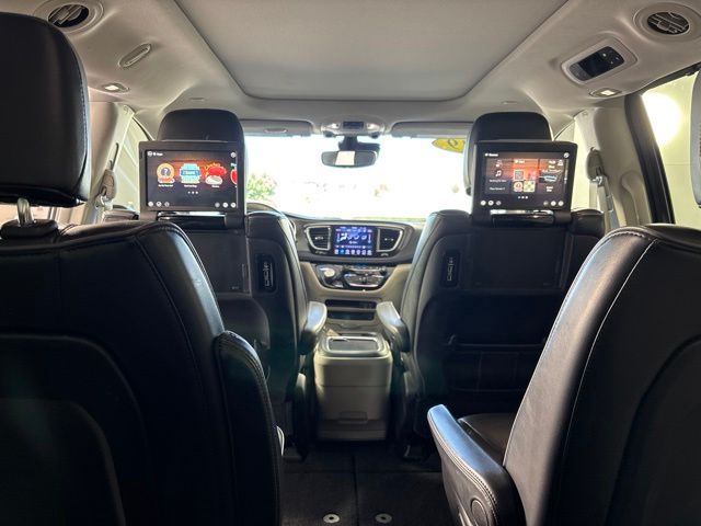 Used 2019 Chrysler Pacifica Van
