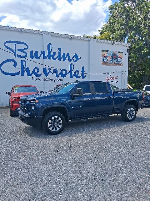 Blue Metallic 2022 Chevrolet Silverado 2500HD Custom Crew Cab 4WD Pickup Truck Four-Wheel Drive 6-Speed Automatic