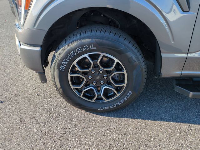 Used 2023 Gray Ford XLT image 10