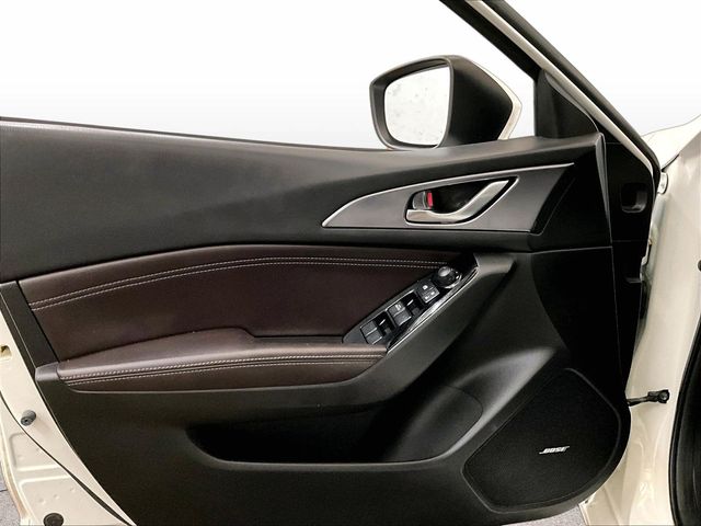 2017 Mazda Mazda3 Grand Touring White at Rochrich Mazda