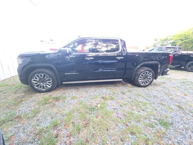 Used 2026 Black GMC Denali Ultimate image 3