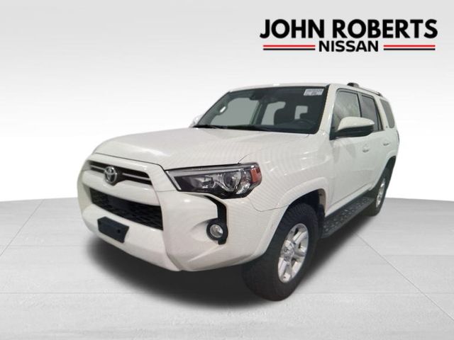 2020 Toyota 4Runner SR5 3