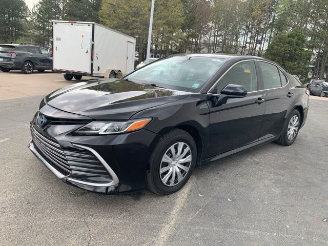 2023 Toyota Camry Hybrid LE photo