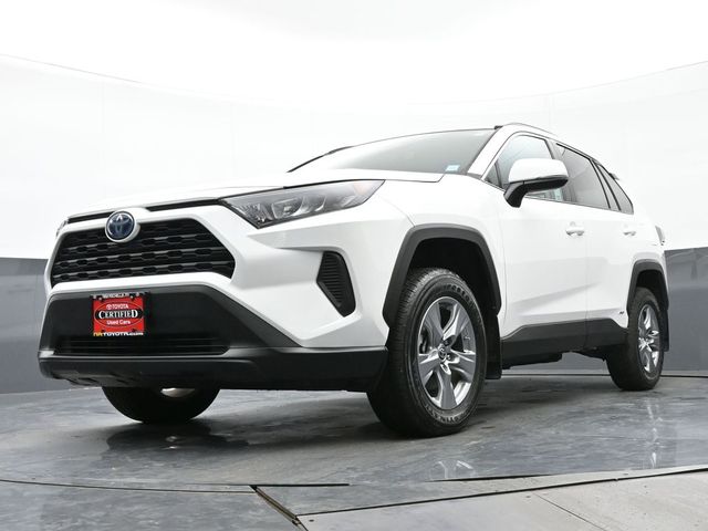 2022 Toyota RAV4 Hybrid LE 31