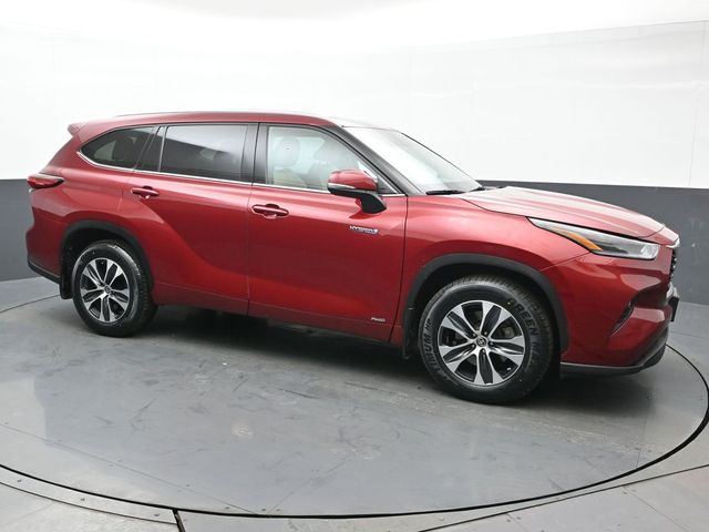 2021 Toyota Highlander Hybrid XLE 9