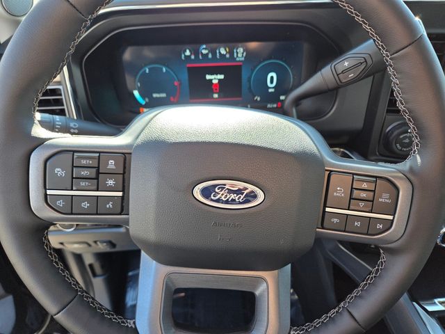 New 2025 Ford Super Duty F-350 Crew Cab Lariat