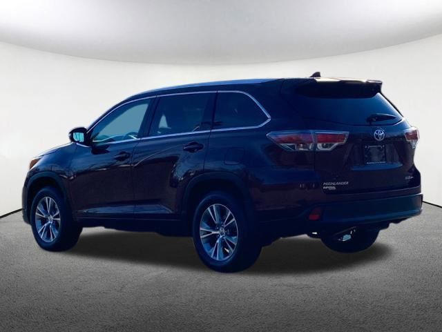 2015 Toyota Highlander XLE V6 9