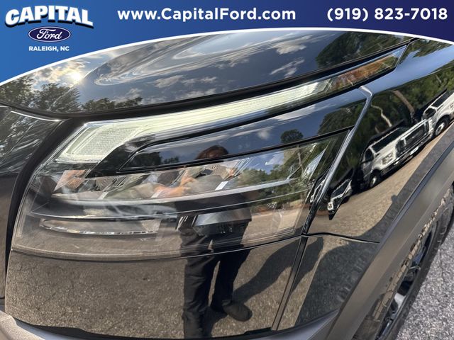 Used 2023 Black Nissan Rock Creek image 11