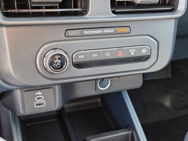 New 2026 Ford Maverick XL 4D Crew Cab