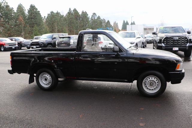 1995 Toyota Tacoma Standard 12