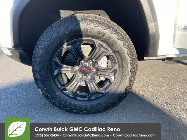 2024 GMC Canyon Elevation 16