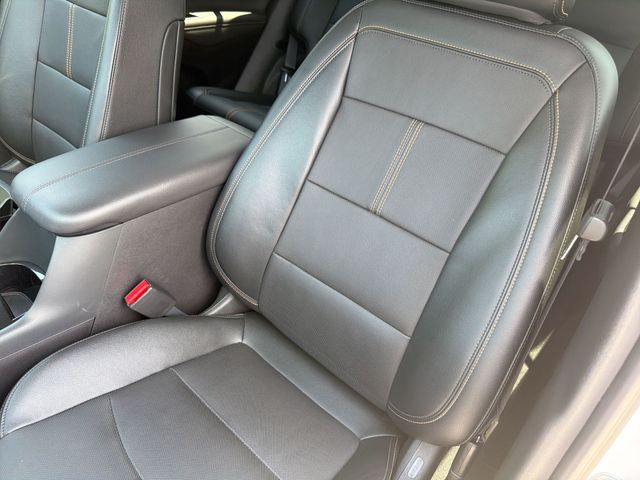 Used 2024 White Chevrolet Premier image 14