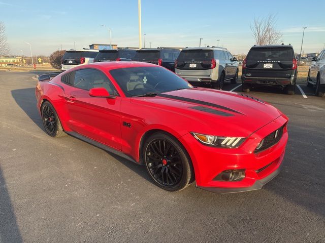 2017 Ford Mustang GT Coupe RWD
