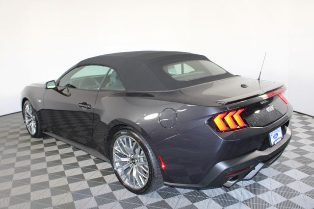 2024 Ford Mustang GT Premium photo
