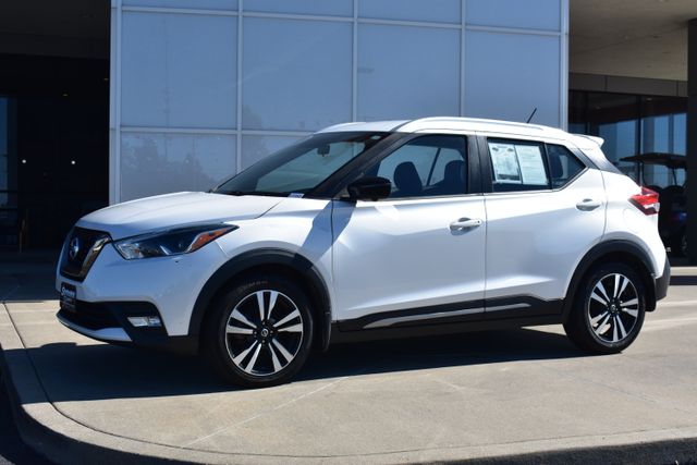 Used 2019 Nissan Kicks SR with VIN 3N1CP5CU0KL514234 for sale in Quincy, IL