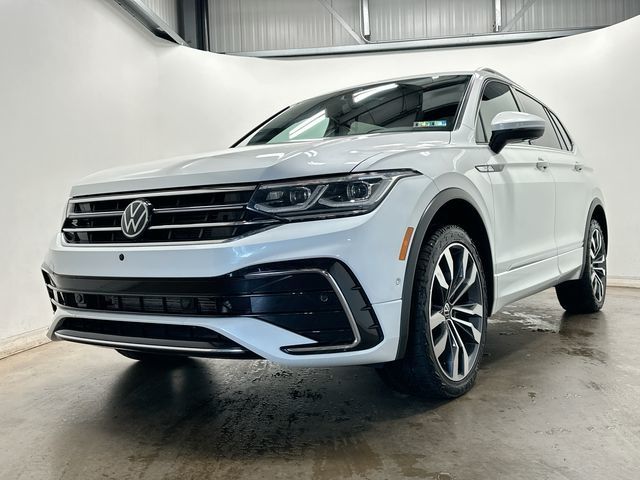 2022 Volkswagen Tiguan 2.0T SEL R-Line White at South Hills Kia
